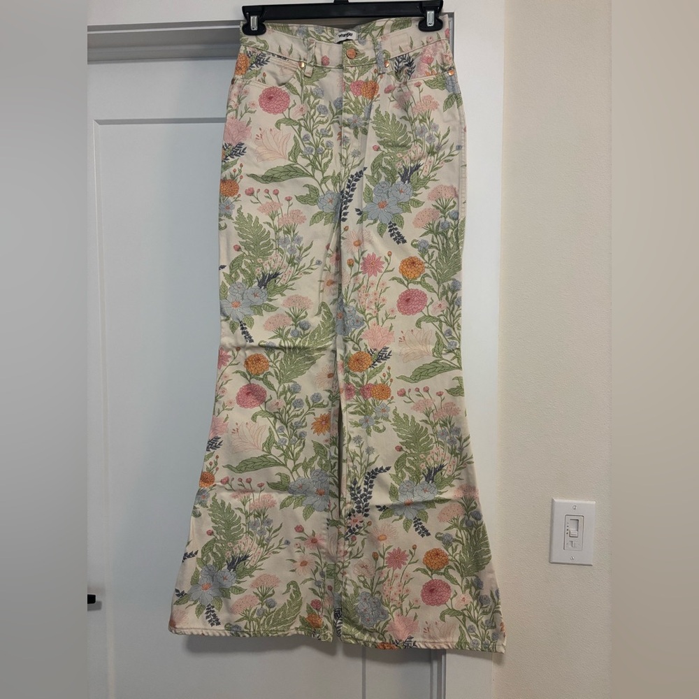 Wrangler Multicolor Floral Flare Pants